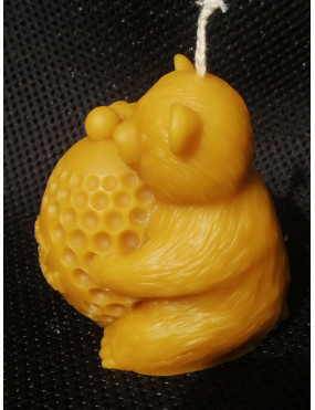 C274 Bear with a beehive