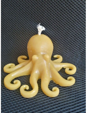 C281 Octopus Beeswax Candle – 100% Natural Handcrafted