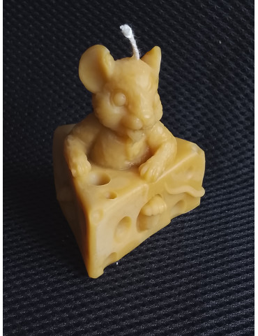 C290 Cheese Wedge Mouse Beeswax Candle – Gourmet Rodent 7cm Charm