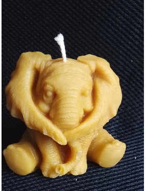 C293 Sweet Sitting Elephant...