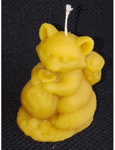 C420 Raccoon with Money Bag Beeswax Candle