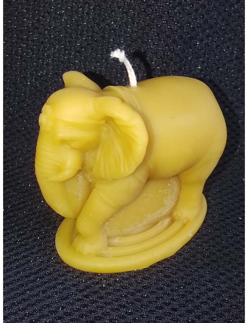 C427 Elephant Beeswax Candle