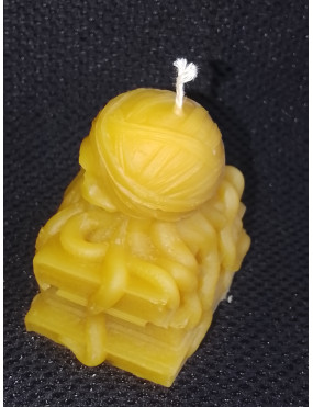 C435 Octopus Skull on Books Beeswax Candle