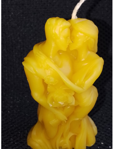 C470 Couple in Love Beeswax Candle