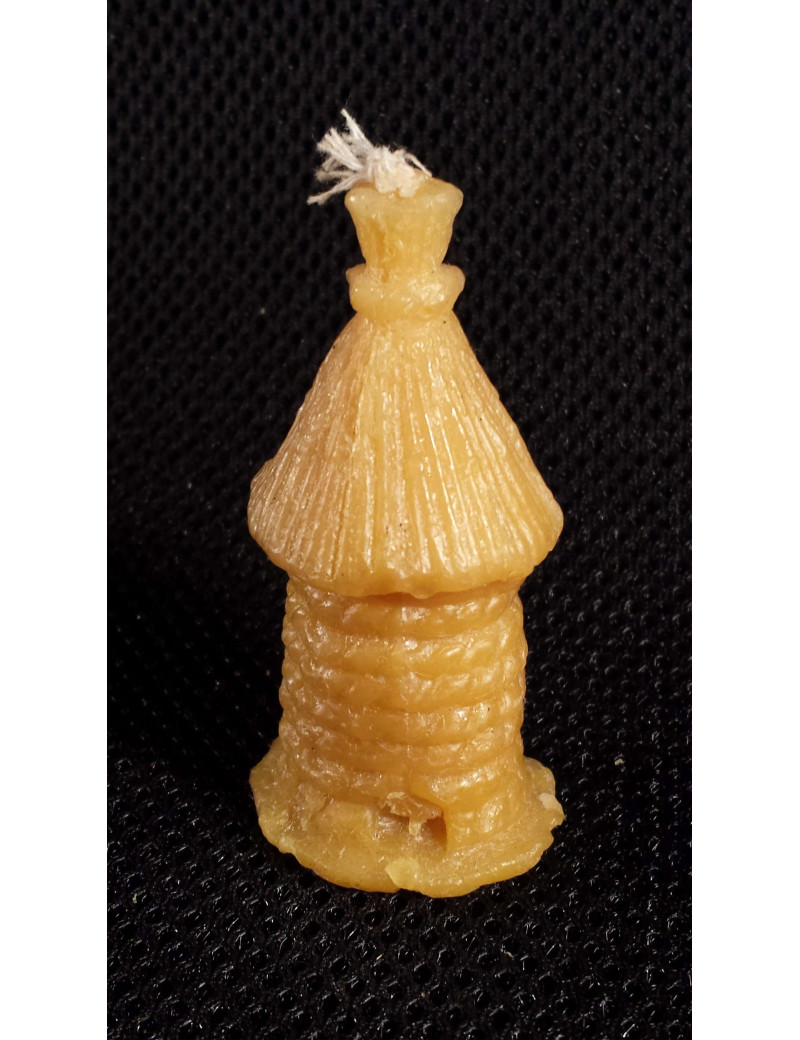 C023  Wax candle- beehive with a straw roof