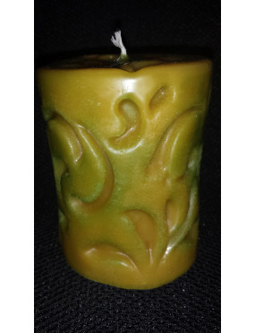 C106  Medium chunky candle