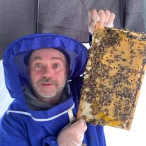 Even though it’s still cold outside, it’s time to start queen rearing from this strong frame