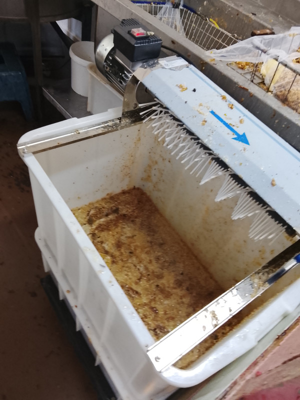 Uncapping machine that makes our harvesting work much faster and cleaner